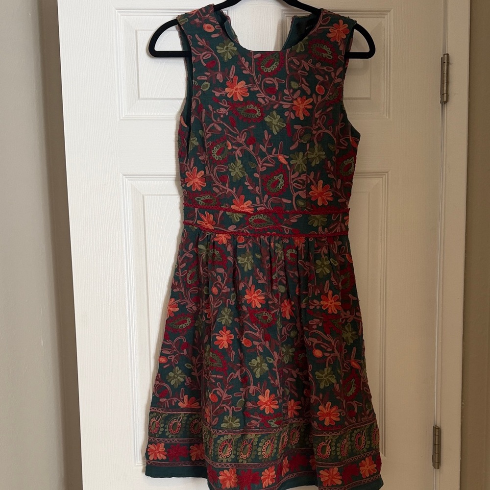 Anthropologie Adelyn Rae Needlepoint Garden Floral Embroidered Dress Sz 4 RARE!